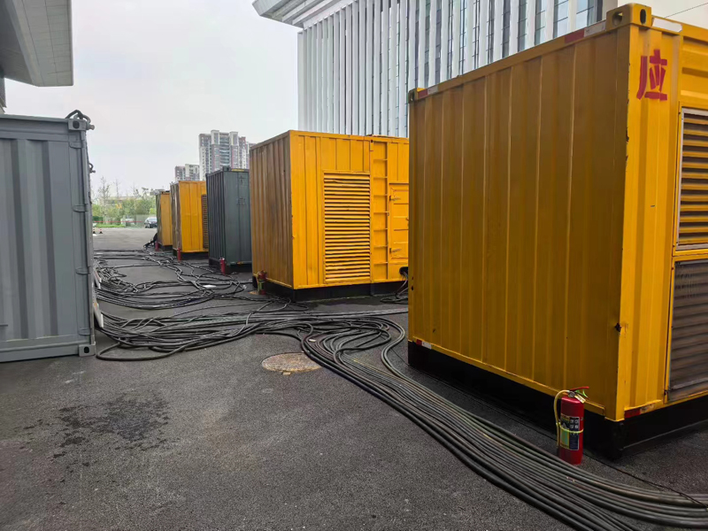 建始柴油发电机组冬季保养有哪些注意事项？